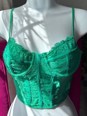 Princess polly NWT green corset crop top
